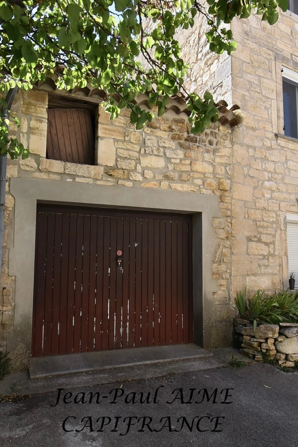 ISSIRAC – CENTRE DU VILLAGE – BÂTISSE EN PIERRE d'une surface plancher d'environ 80 m2 À RÉHABILITER – PERMIS DE CONSTRUIRE ACCEPTÉMaison à vendre 1 pièces ISSIRAC (30)
