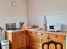 BARJAC – A 210 m2 property including a 70 m2 apartment with panoramic views of the Cévennes mountains, a short walk from the heart of the village