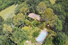 À Vendre : Charmante Maison en Pierre T7 avec Piscine et dépendances sur 2,8 Hectares à Saint Paulet de Caisson (Gard)