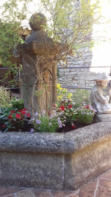 Demeure en pierre du XVIIe siècle avec vue imprenable sur les coteaux de l’Ardèche – Issirac