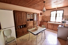 Dpt Gard (30), à vendre SAINT JULIEN DE PEYROLAS maison P5 de 160 m² - Terrain de 2 428,00 m² - Plain pied