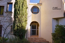 Dpt Gard (30), à vendre BAGNOLS SUR CEZE maison d'architecte de 200 m² avec piscine couverte et aménagements indépendants pour profession libérale.- Terrain de 1 268,00 m² 