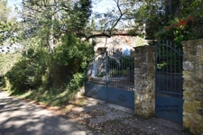 À Vendre : Charmante Maison en Pierre T7 avec Piscine et dépendances sur 2,8 Hectares à Saint Paulet de Caisson (Gard)