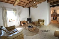 ISSIRAC – MAISON DE VILLAGE T3 EN PIERRE AVEC TOIT-TERRASSE ET VUE – DÉPENDANCES EN OPTION