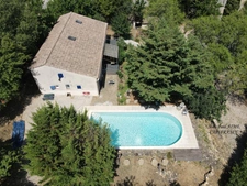 À Vendre – Gard Rhodanien -  SALAZAC Maison de Charme d'environ 200 m2 avec Piscine sur un terrain de 2079 m2