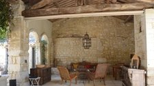 Demeure en pierre du XVIIe siècle avec vue imprenable sur les coteaux de l’Ardèche – Issirac