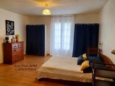 BARJAC – A 210 m2 property including a 70 m2 apartment with panoramic views of the Cévennes mountains, a short walk from the heart of the village