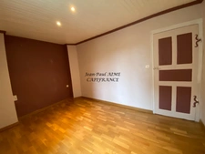Maison de ville avec local commercial – 116 m² habitables – Pont-Saint-Esprit centre