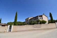 BARJAC – A 210 m2 property including a 70 m2 apartment with panoramic views of the Cévennes mountains, a short walk from the heart of the village