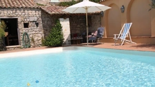Demeure en pierre du XVIIe siècle avec vue imprenable sur les coteaux de l’Ardèche – Issirac