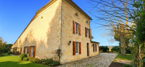 Maison à vendre 10 pièces TOULENNE (33)