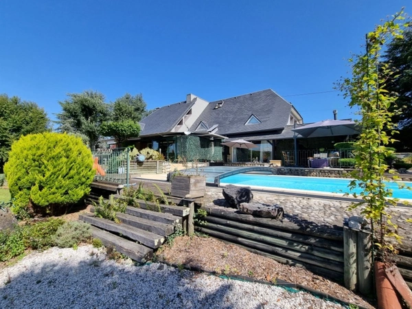 Maison à vendre 8 pièces proche de TARBES (65)