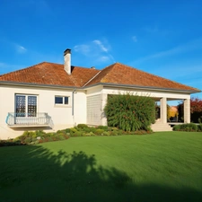 Maison à vendre 7 pièces AUREILHAN (65)