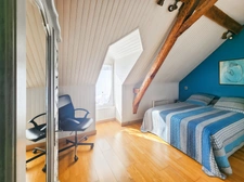 Maison de village bio climatique + grange + cour + jardin