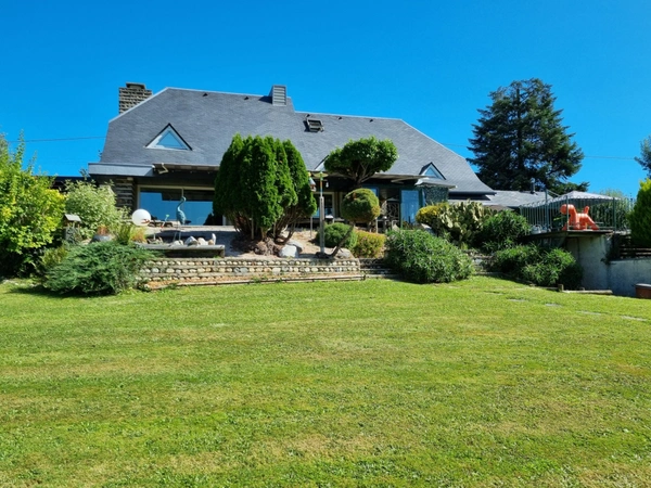 Maison à vendre 8 pièces proche de TARBES (65)