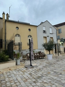 Appartement à vendre 1 pièces PONTOISE (95) centre historique.