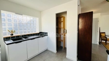 Quimper (29) - Maison centre ville de 75,21 m² habitable - 124 m² utiles - Terrasse - Double garage.