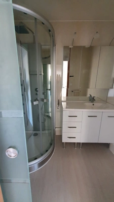 Finistère (29) – À vendre à Quimper Ouest : appartement T5 meublé en colocation de 91,07 m² habitables avec cave.