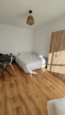 Finistère (29) – À vendre à Quimper Ouest : appartement T5 meublé en colocation de 91,07 m² habitables avec cave.