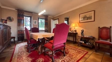 QUIMPER (29) – LE STANGALA – Maison de 210 m² habitables, édifiée sur une parcelle de 12 000 m², avec sous-sol intégral.