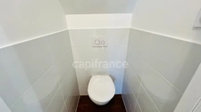 Quimper (29) - Maison centre ville de 75,21 m² habitable - 124 m² utiles - Terrasse - Double garage.