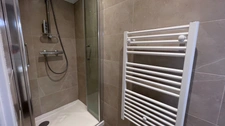 Finistère (29) – À vendre à Quimper Ouest : appartement T5 meublé en colocation de 91,07 m² habitables avec cave.