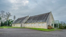 vendre ERGUE GABERIC (29) Local/bureau sur une parcelle de terrain de 10 000 m² 
