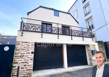 Quimper (29) - Maison centre ville de 75,21 m² habitable - 124 m² utiles - Terrasse - Double garage.