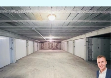 Département du Finistère (29) – À vendre à MORGAT : Garage en sous-sol de 14 m², situé dans une résidence sécurisée.