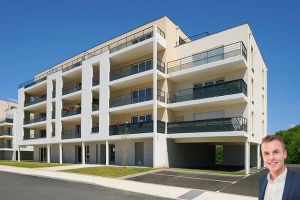 QUIMPER (29) Appartement de type 4 de 80,59 m² habitable - Terrasse - Balcon - 2 places de parking souterrain.