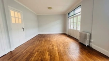 QUIMPER CENTRE (29) – Immeuble de 360 m² habitable avec jardin et garage.