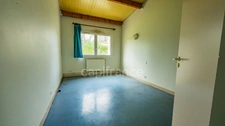  vendre ERGUE GABERIC (29) Local/bureau sur une parcelle de terrain de 10 000 m² 