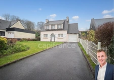 Quimper quartier Ouest – Maison de type 5 de 100 m² habitable et 135 m² utile - Garage - Cabane de jardin - terrain 511 m²