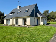 Sainte Marine (29) - Maison T5 de 130 m² habitable - Garage - Parking - Terrain de 1448 m² proche mer et commodités