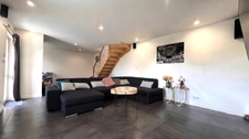PLONÉIS (29) – Maison à vendre Type 6 de 115 m² habitable et 189 m² utile – Terrain de 1 320 m² – Double garage – Piscine