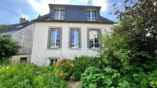 Dpt Finistère (29), à vendre QUIMPER maison de type4 de 87,65 m² habitable et 154 m² utile - Terrain 200 m² - Sous-sol intégrale - Garage.  