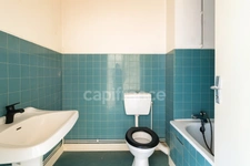 Département du Finistère (29), à vendre à QUIMPER, studio de 27,29 m² habitables  - Balcon - Cave.