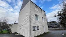 A VENDRE QUIMPER (29) - Immeuble de rapport sans copropriété avec 4 appartements d'une surface habitable de 220 m² - Terrain 600 m² 