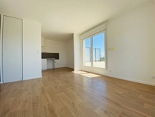 Dpt Finistère (29), à vendre QUIMPER appartement T2 meublé situé au dernier étage de 45,51 m² habitable - Balcon- Parking souterrain.