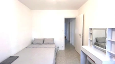 Dpt Finistère (29), A vendre QUIMPER Ouest, Appartement type 3 de 62 m² habitable avec deux balcons - Cave.