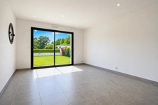 ERGUE-GABERIC (29) - Maison 8 pièces - 160 m² Habitables - 1070 m² de terrain - 5 chambres - Garage - Car-port - Lumineuse - Excellente performance énergétique 
