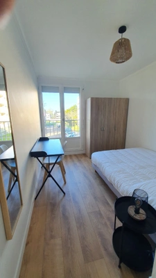 Finistère (29) – À vendre à Quimper Ouest : appartement T5 meublé en colocation de 91,07 m² habitables avec cave.