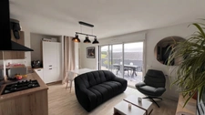 Dpt Finistère (29), à vendre QUIMPER Kerfeunteun appartement T3 situé au dernier étage de 59 m² habitable - Terrasse - Parking privé - Cave. 