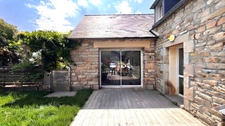 PLONÉIS (29) – Maison à vendre Type 6 de 115 m² habitable et 189 m² utile – Terrain de 1 320 m² – Double garage – Piscine