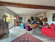 Dpt Essonne (91) à vendre ETAMPES Maison plain pied 7 pièces sur sous--sol total de 178 m² et terrain clos de 800 m²