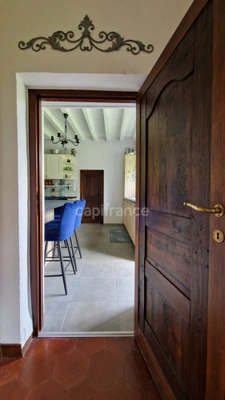 Dpt Essonne (91), à vendre proche de Méréville propriété 8 pièces avec maisonnette, jardin clos, cave et garage