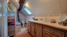 Dpt Essonne (91), à vendre proche de Méréville propriété 8 pièces avec maisonnette, jardin clos, cave et garage