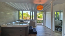 Dpt Essonne (91), à vendre Ormoy-la-Rivière, Lodge 5 chambres - 4 salles d'eau - terrasse dans un village collection avec prestations haut de gamme