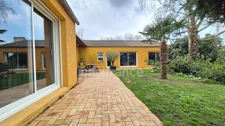 Dpt Essonne (91) à vendre ETAMPES Maison plain pied 7 pièces sur sous--sol total de 178 m² et terrain clos de 800 m²
