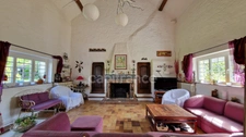 Dpt Essonne (91), à vendre proche de Méréville propriété 8 pièces avec maisonnette, jardin clos, cave et garage